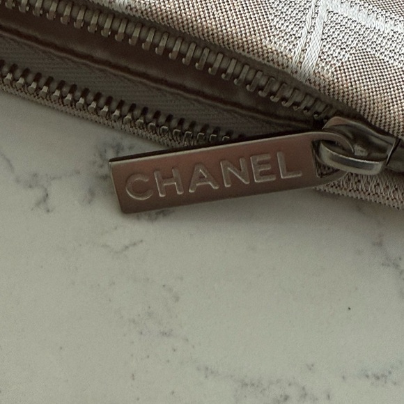 Authentic Chanel New Travel Line Pouch/wristlet - Picture 8 of 12